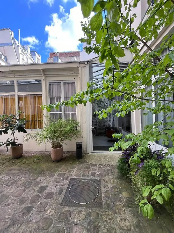 Studio Cosy, Canal Saint-Martin Paris 0*,  France